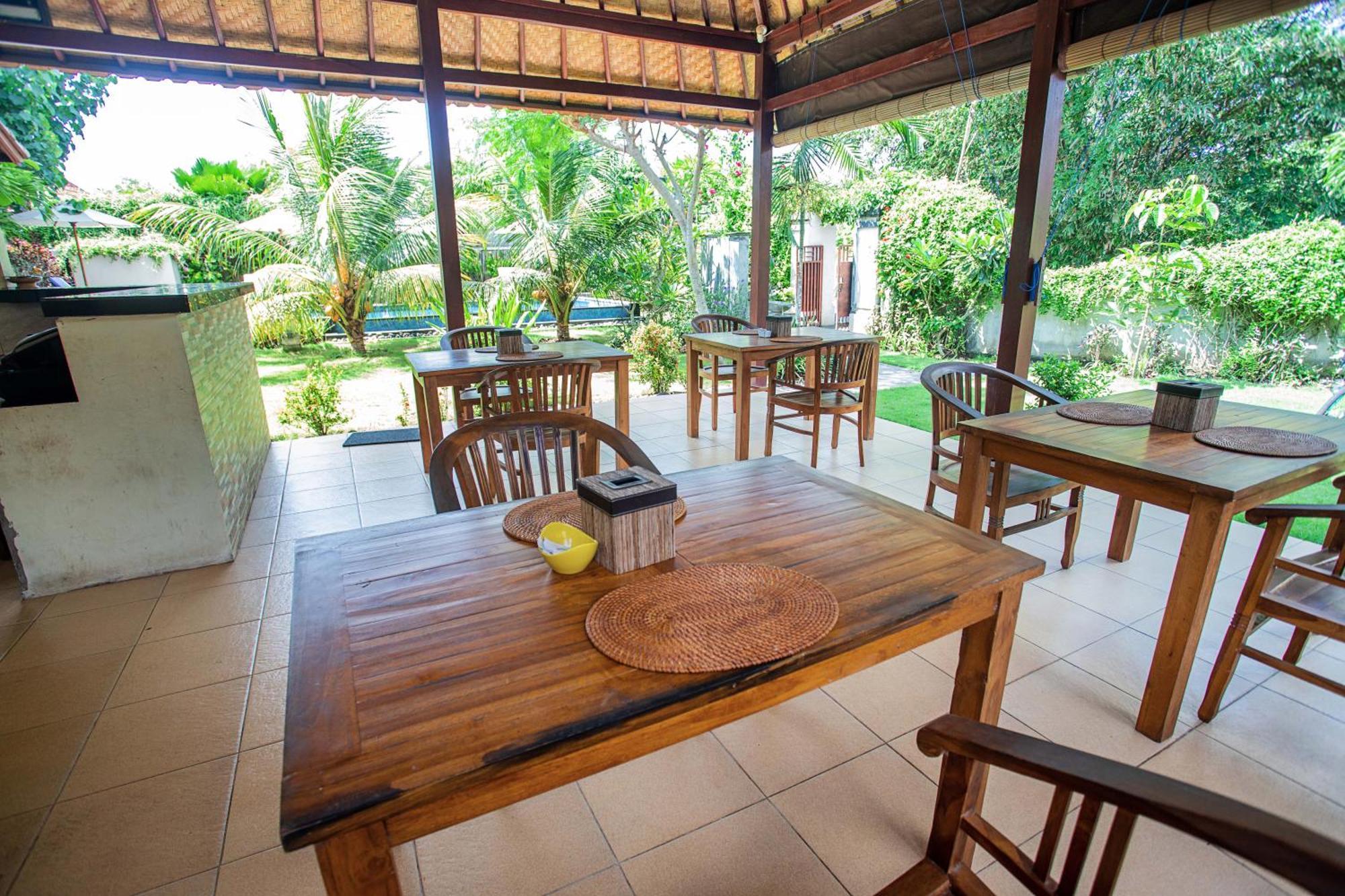 Hotel The Parnas Lembongan Exterior foto