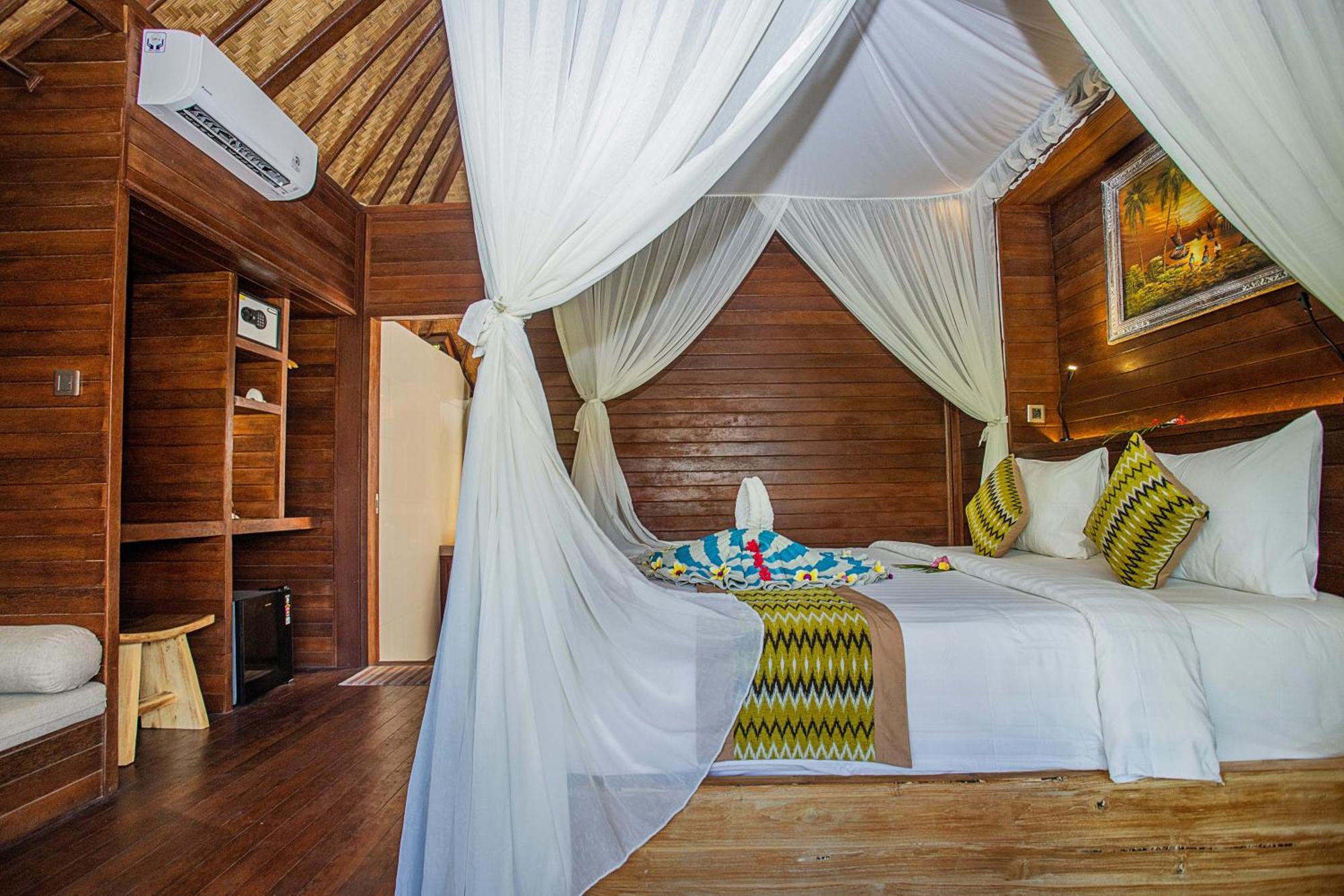Hotel The Parnas Lembongan Exterior foto