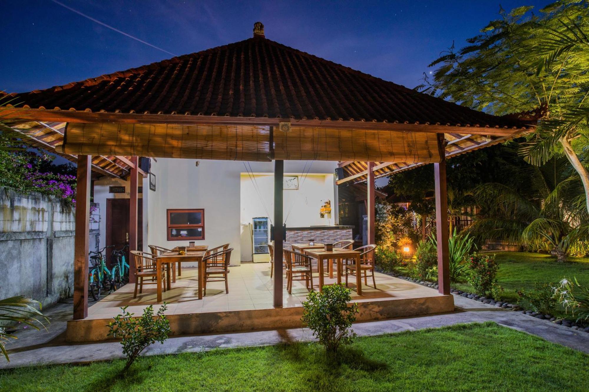 Hotel The Parnas Lembongan Exterior foto