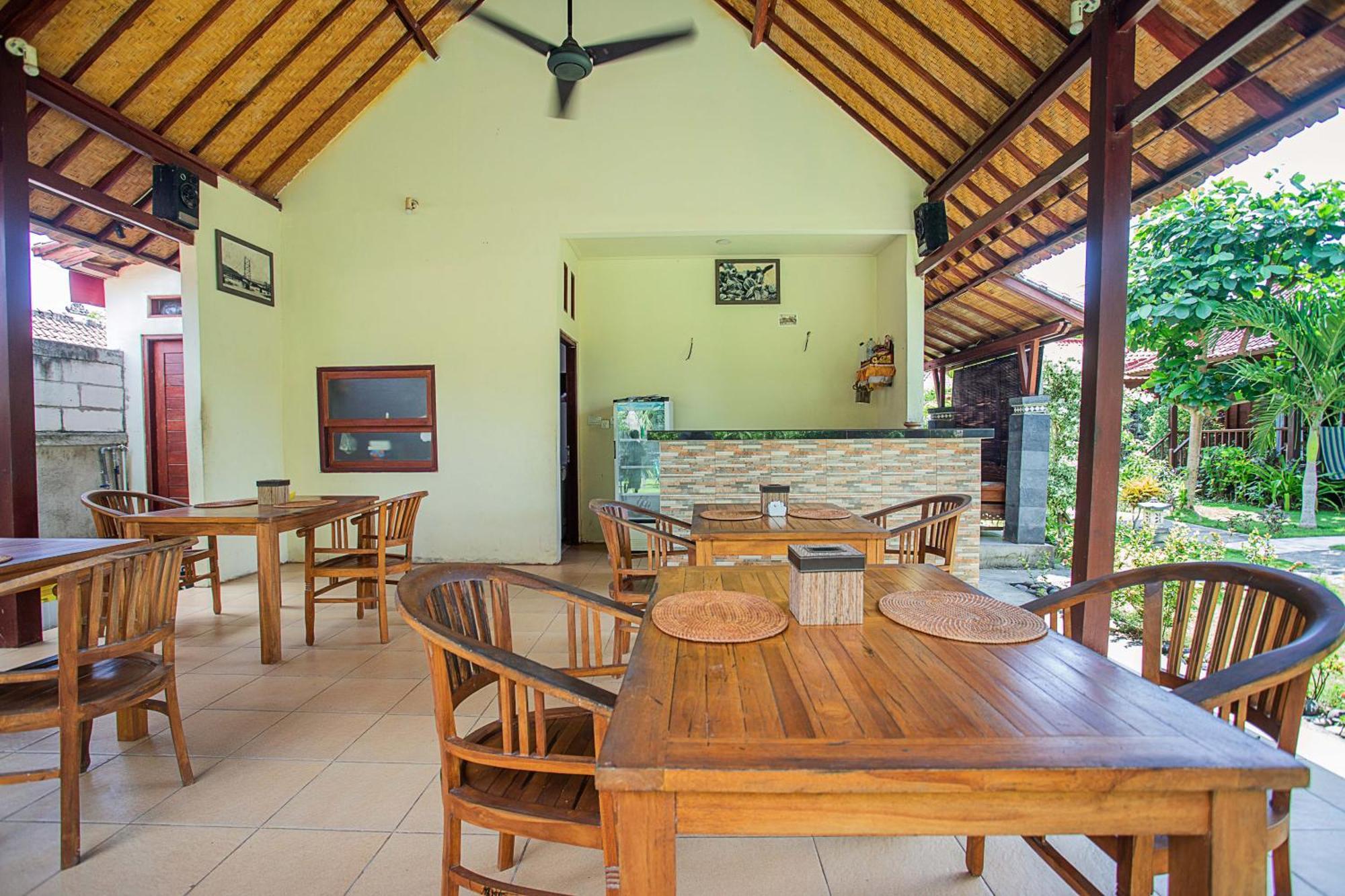 Hotel The Parnas Lembongan Exterior foto